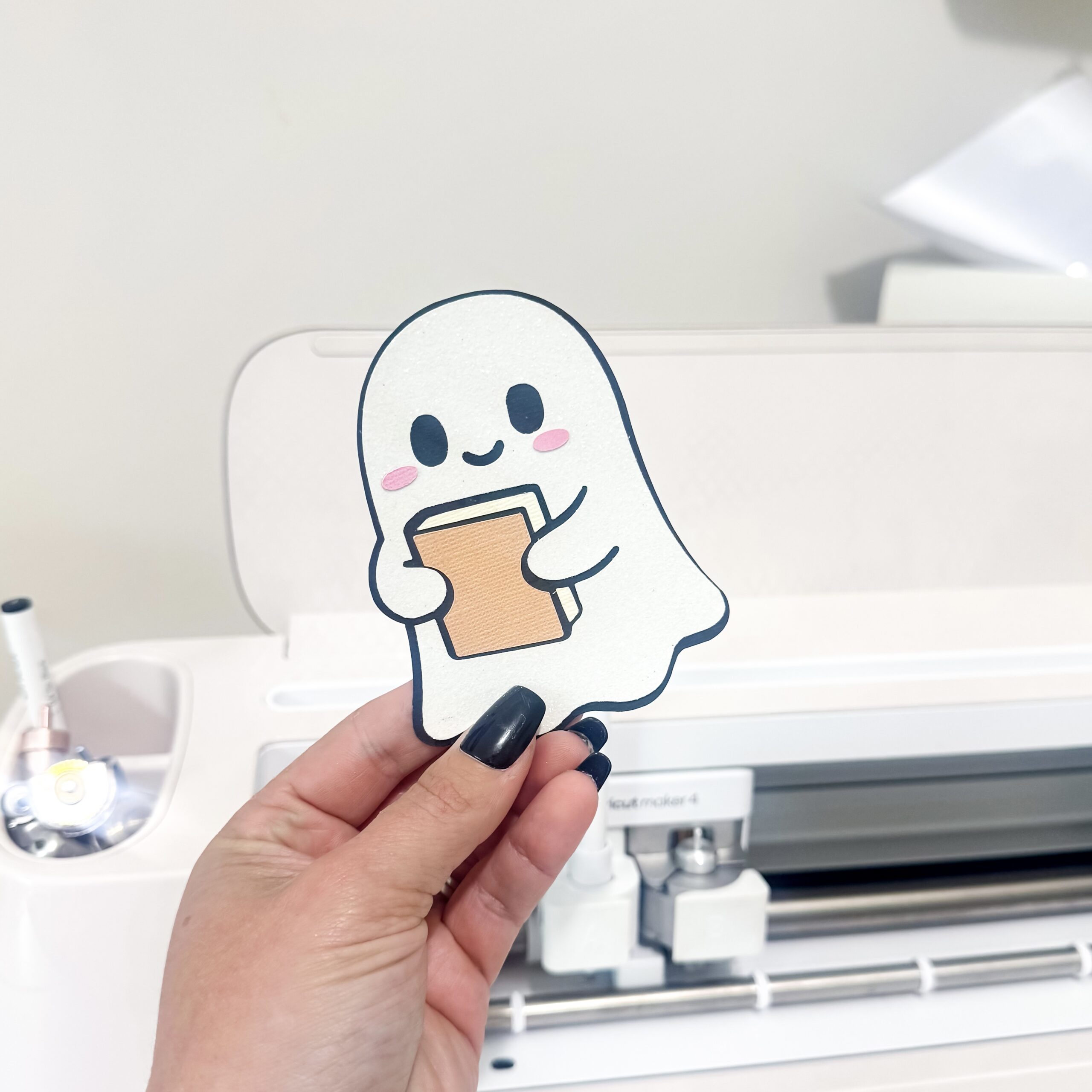 AI SVG: Use ChatGPT to Make Layered Cricut Images
